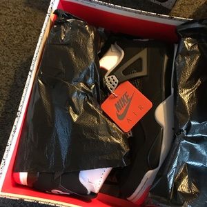 Retro Jordan’s Bred 4s